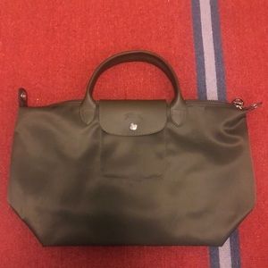 Medium Le Pilage top handle tote